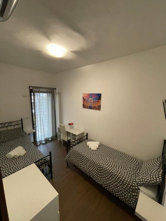 ローマCasa Rosaアパートメント エクステリア 写真
